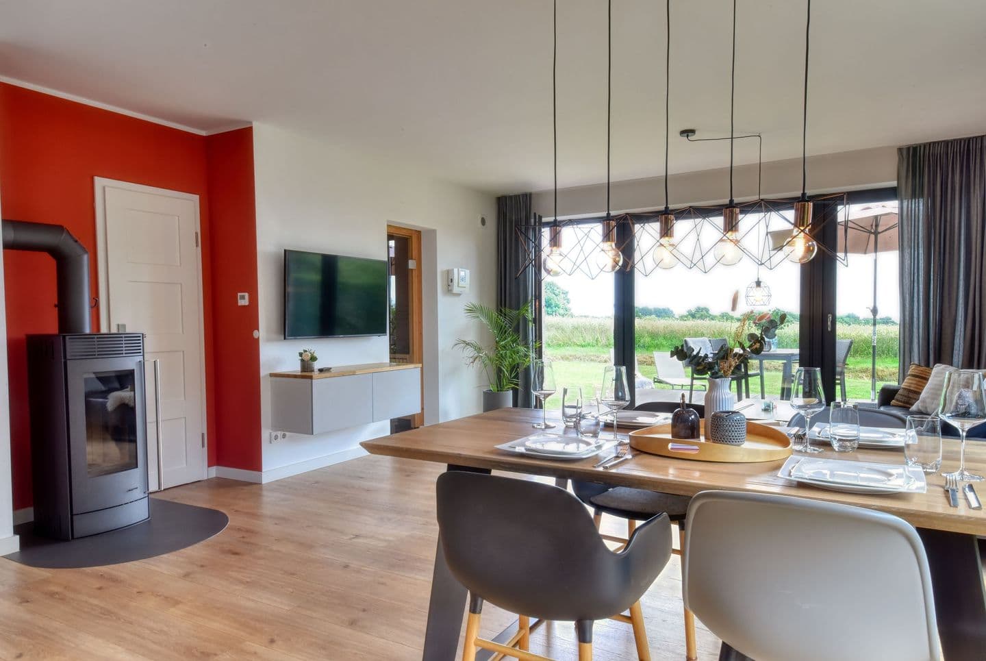 Ferienhaus Backsteinquartier D in Putbus mit Sauna und Kamin in Putbus – Wohnzimmer