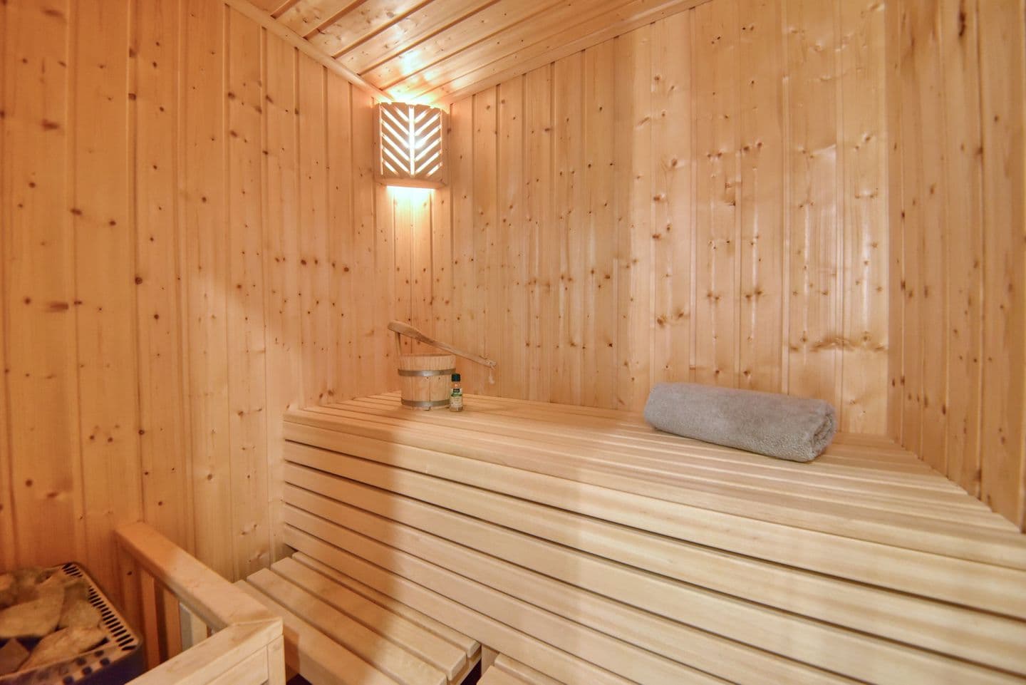 Ferienhaus Bodden Hus 27 Feriendorf Klein Stresow Rügen in Klein Stresow – Sauna