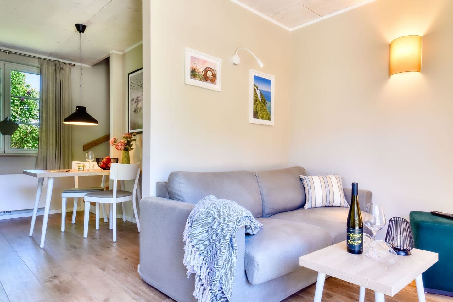 Ferienhaus Boddenbrise 13 Feriendorf Klein Stresow Rügen in Klein Stresow – Wohnzimmer