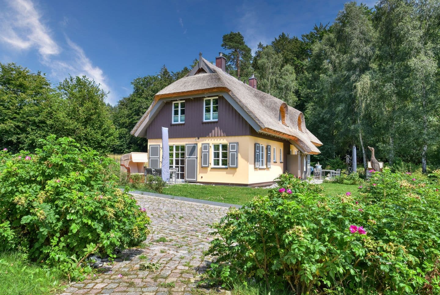 Ferienhaus Herrlichkeit 01 Feriendorf Klein Stresow Rügen in Klein Stresow – Außenansicht