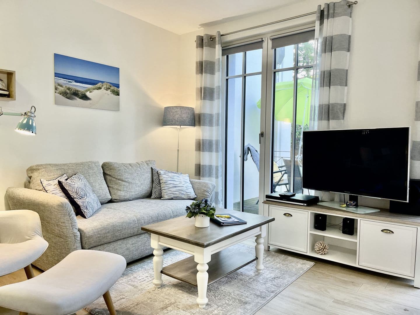 Ferienwohnung Bernstein 10 in der Villa Sofie Binz in Binz – Wohnzimmer