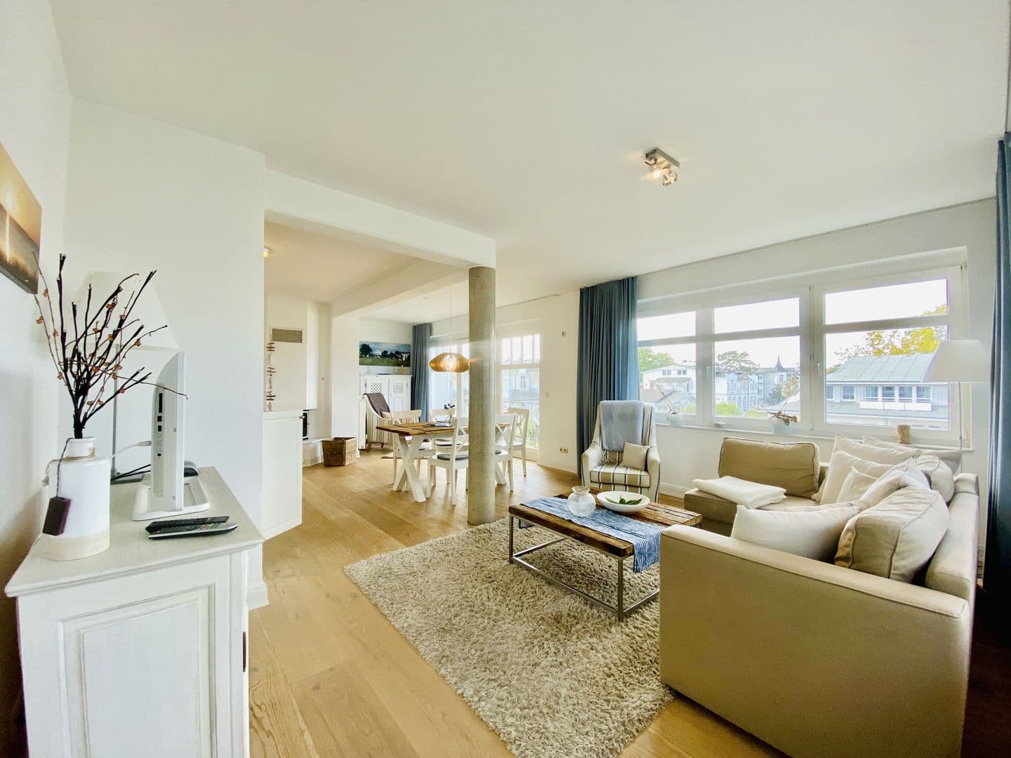 Ferienwohnung Binzer Seeblick 35 Haus Jahreszeiten Binz in Binz – Wohnzimmer