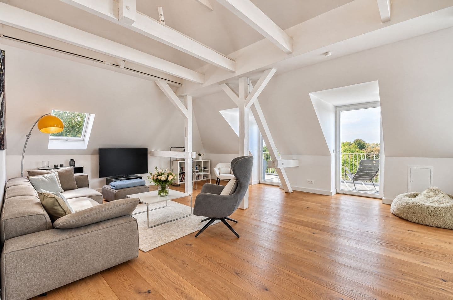 Ferienwohnung Circus Loft in der Villa Circus Putbus in Putbus – Wohnzimmer