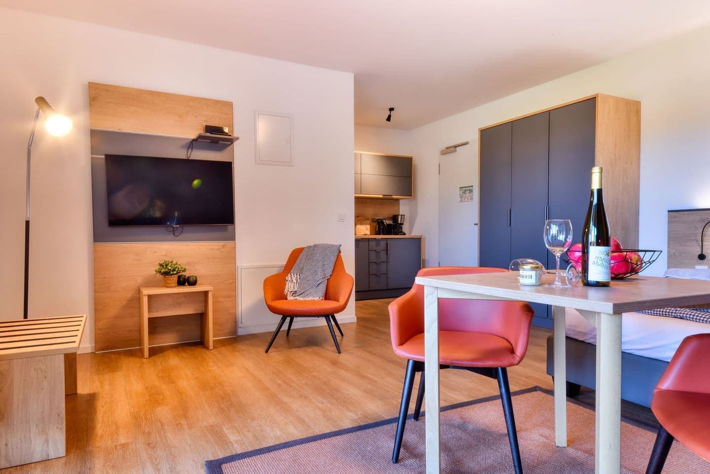 Ferienwohnung Eiderente 29 im Wreecher Idyll Rügen in Wreechen – Wohnzimmer