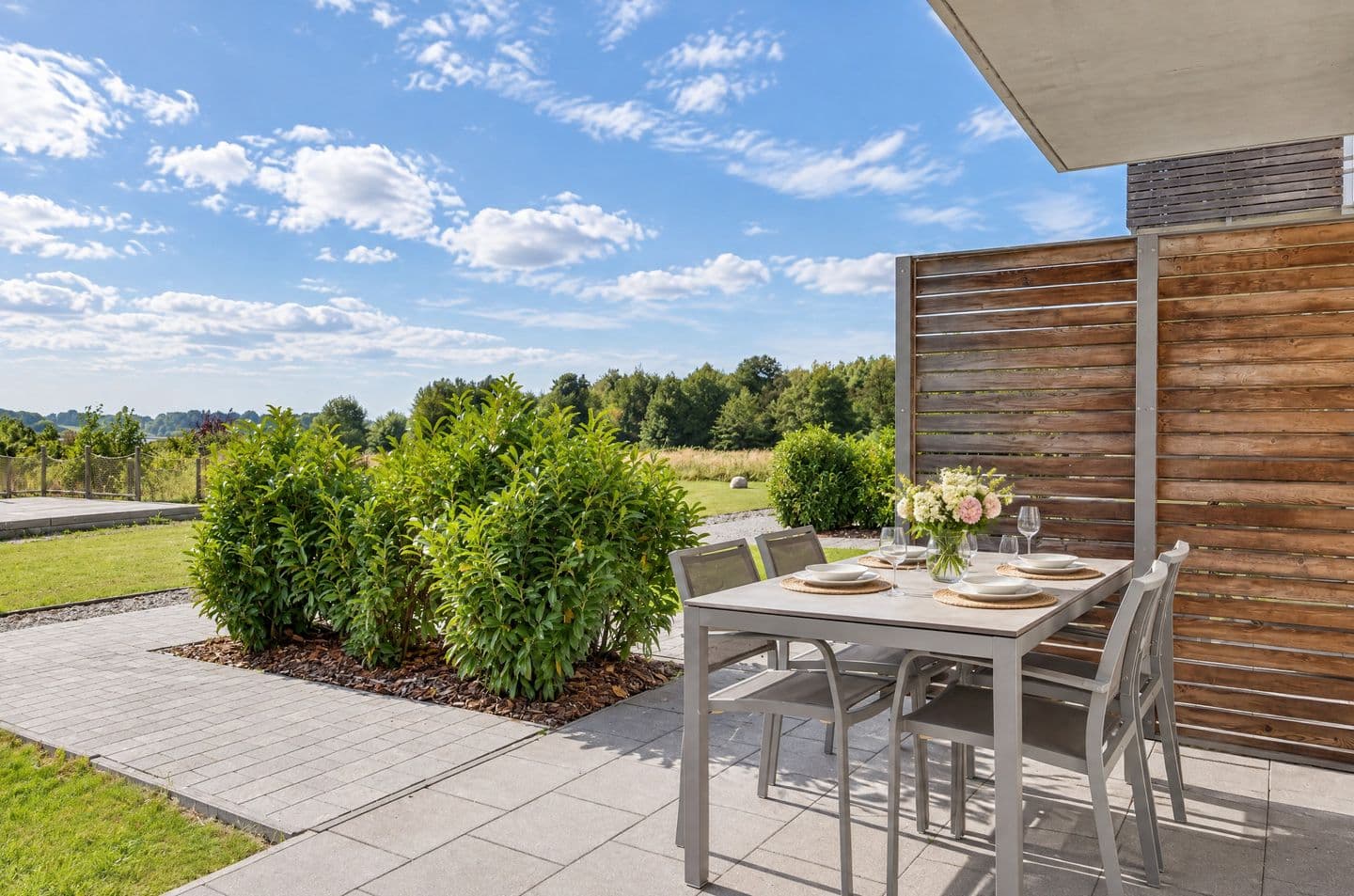 Ferienwohnung Goldammer 03 im Wreecher Idyll Rügen in Wreechen – Terrasse