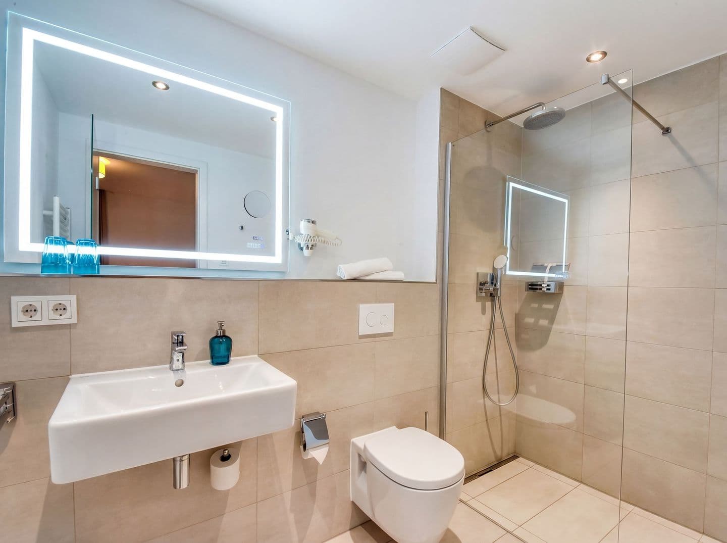 Ferienwohnung Graureiher 18 im Wreecher Idyll Rügen in Wreechen – Badezimmer