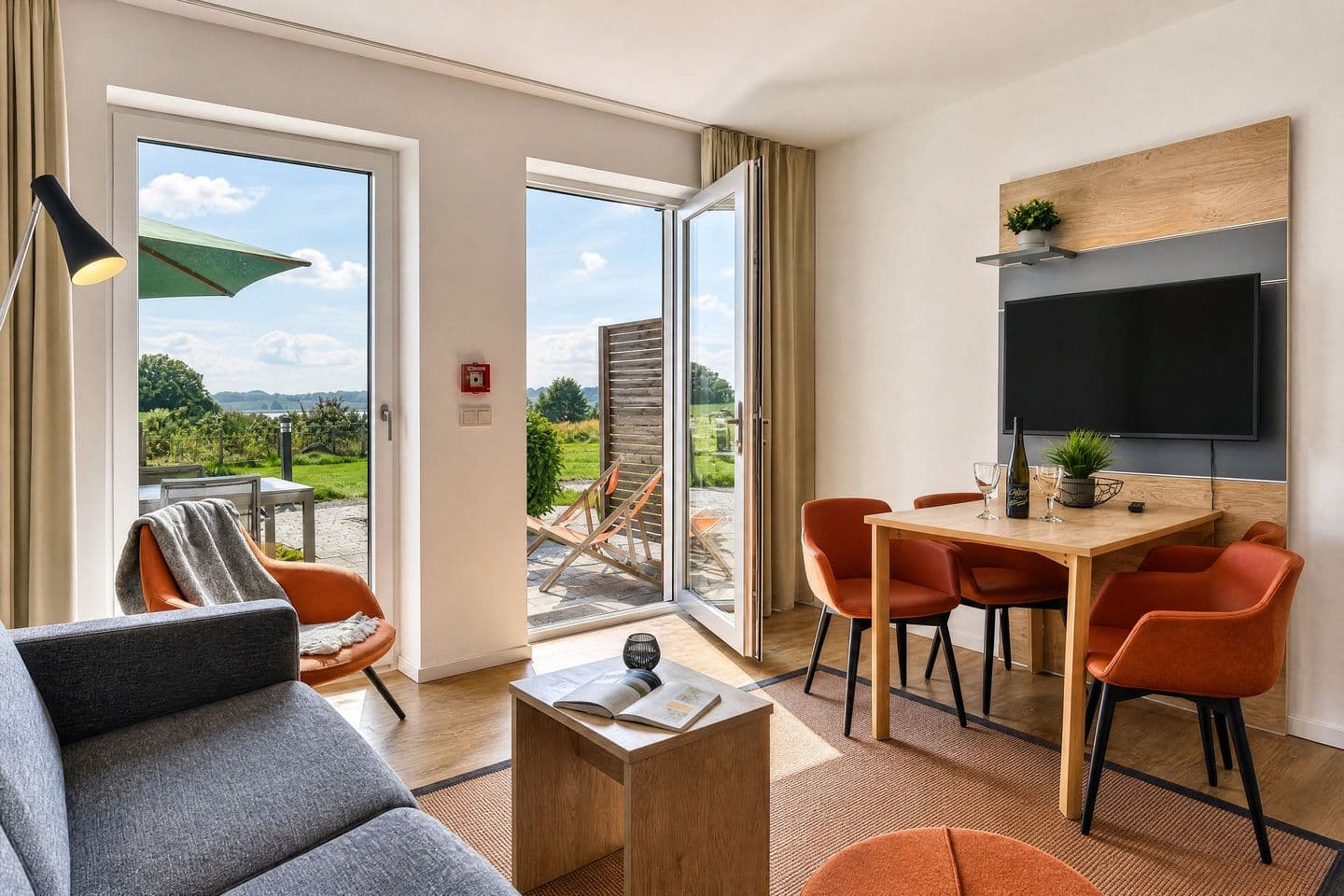 Ferienwohnung Grünfink 04 im Wreecher Idyll Rügen in Wreechen – Wohnzimmer
