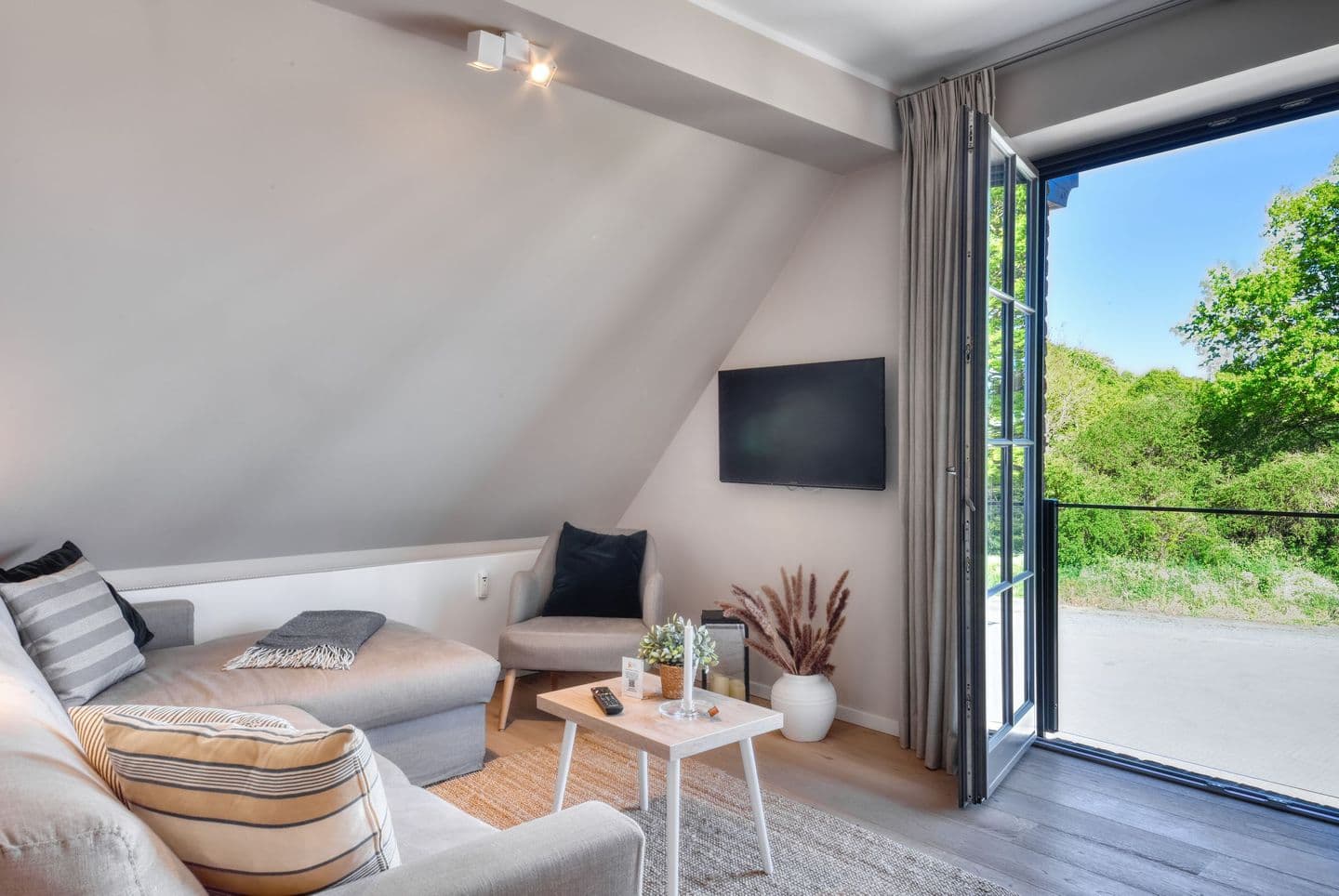 Ferienwohnung Kleines Sanddorn 26 Feriendorf Klein Stresow Rügen in Klein Stresow – Wohnzimmer