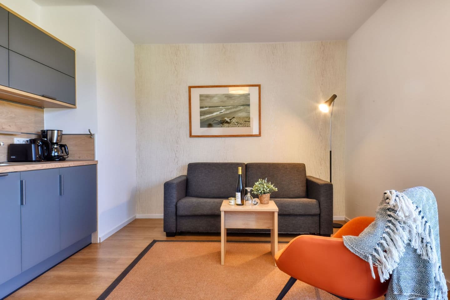 Ferienwohnung Kranich 26 im Wreecher Idyll Rügen in Wreechen – Wohnzimmer
