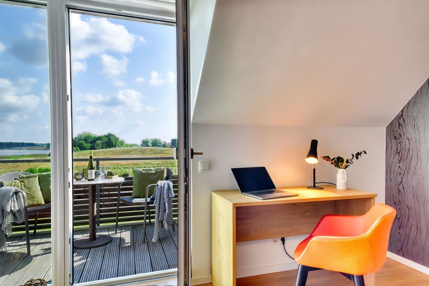 Ferienwohnung Mauersegler 14 im Wreecher Idyll Rügen in Wreechen – Wohnzimmer