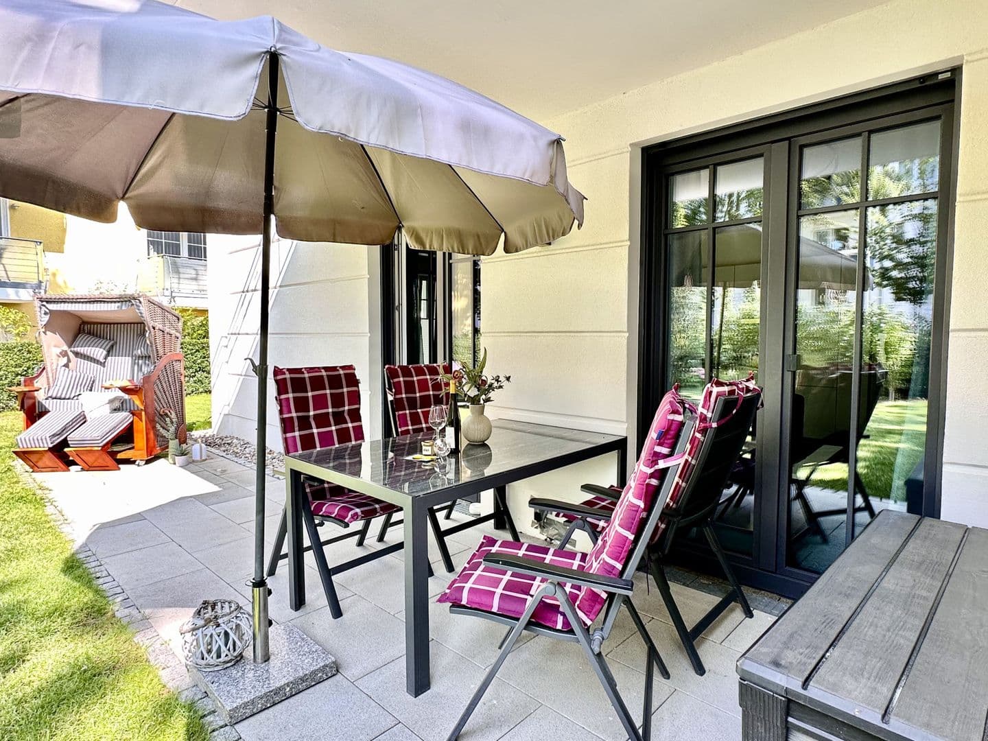 Ferienwohnung Meereslicht 5 Villa Sofie Rügen in Binz – Terrasse