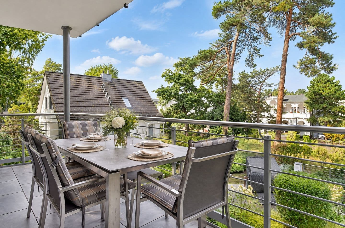 Ferienwohnung Meerzeit 5 in der Villa Düne Binz in Binz – Balkon
