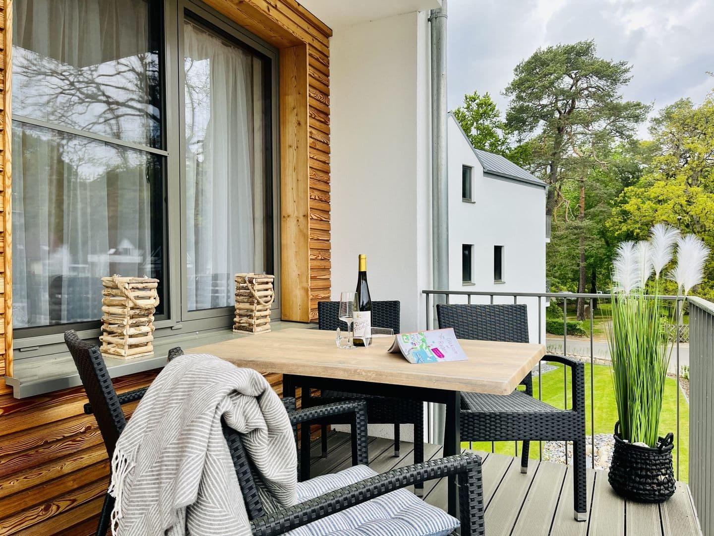 Ferienwohnung Morgensonne 16 Parkvillen Carlota und Candela Baabe in Baabe – Balkon