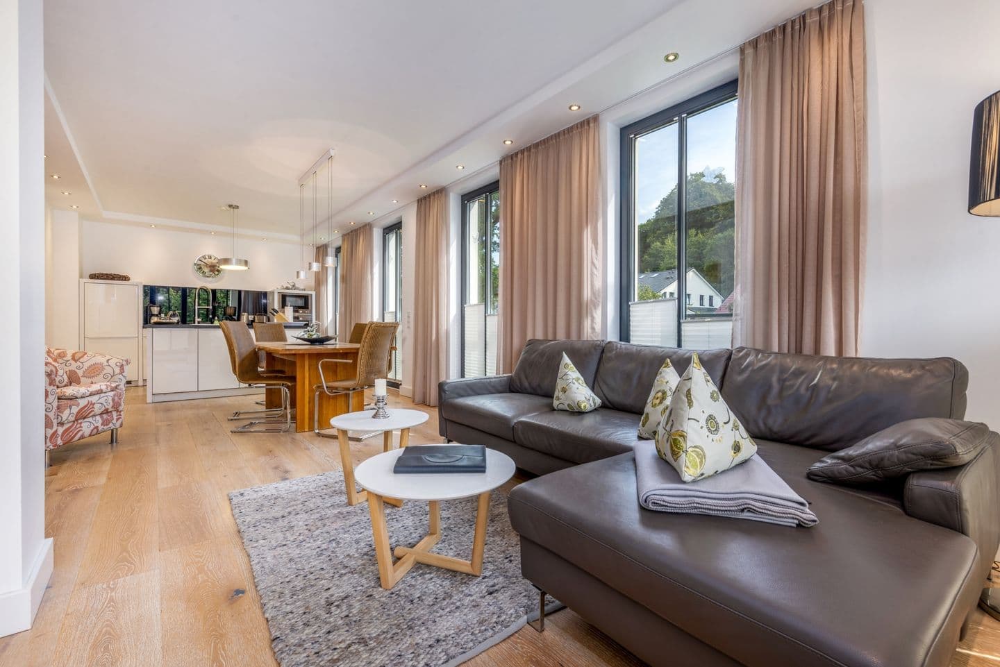 Ferienwohnung Nachtigall 13 in Villa Augustine Binz in Binz – Wohnzimmer