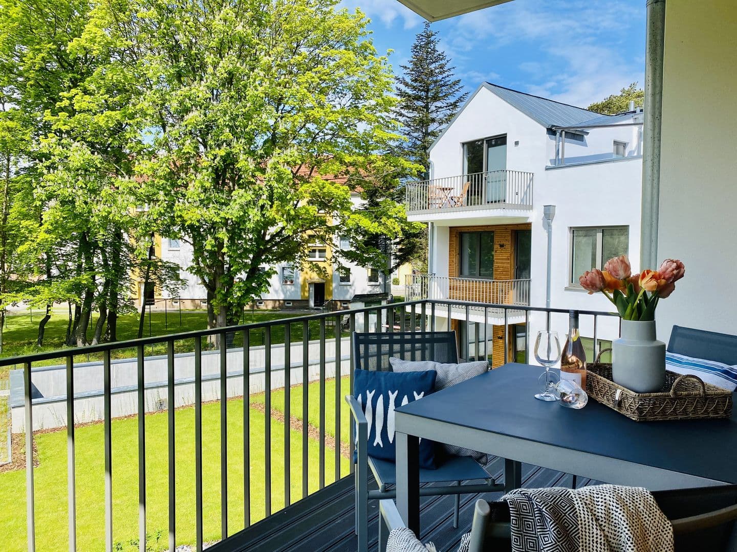 Ferienwohnung Ostseeliebe 17 Parkvillen Carlota und Candela Baabe in Baabe – Balkon