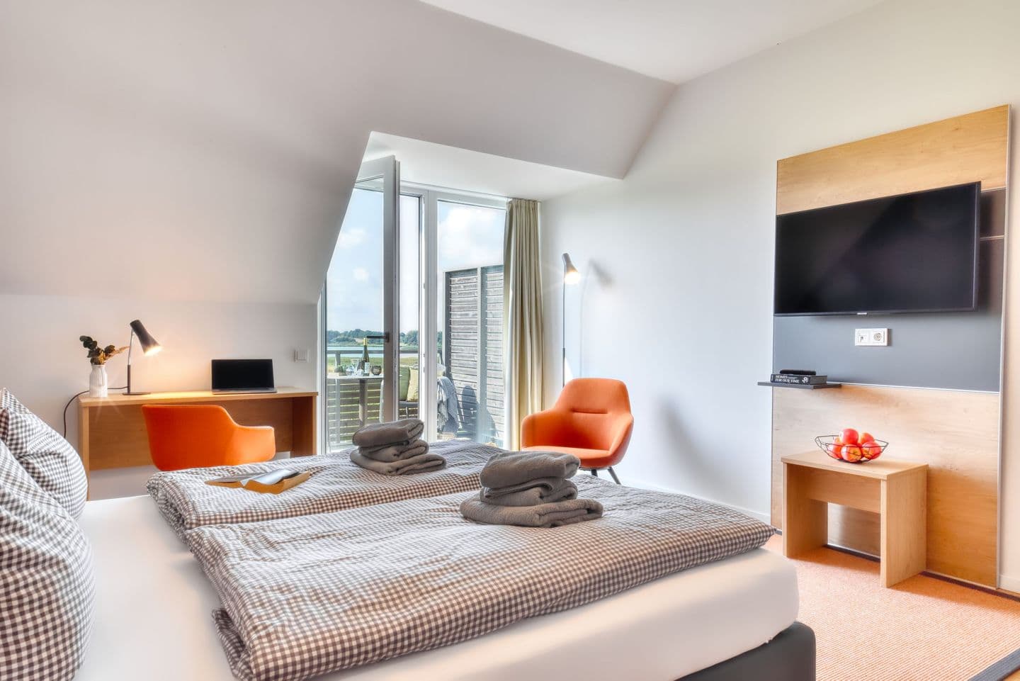 Ferienwohnung Seeschwalbe 12 im Wreecher Idyll Rügen in Wreechen – Wohnzimmer