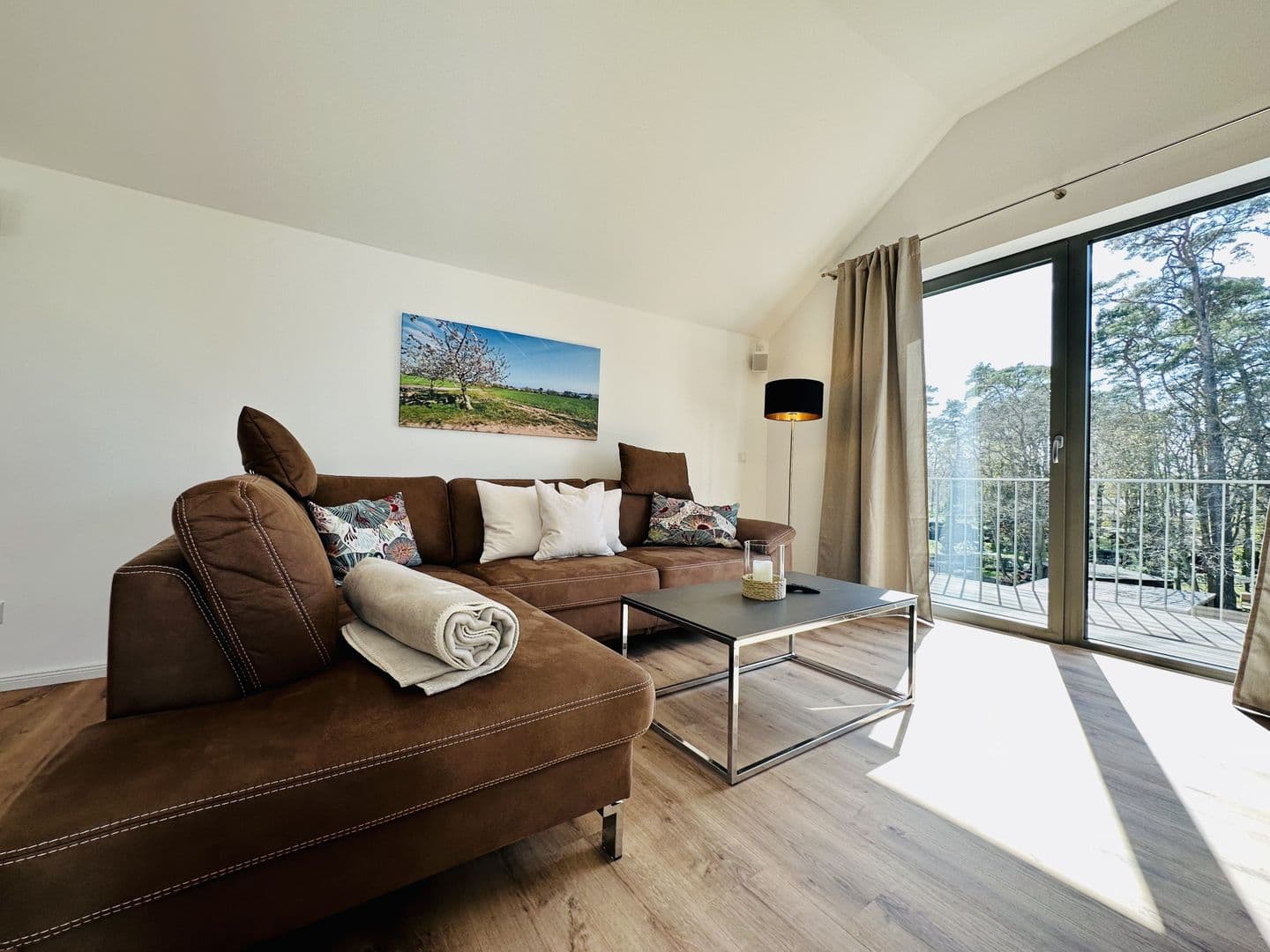 Ferienwohnung Sonnendeck 19 Baabe - Dachterrasse & Infrarot | ruyastay in Baabe – Wohnzimmer