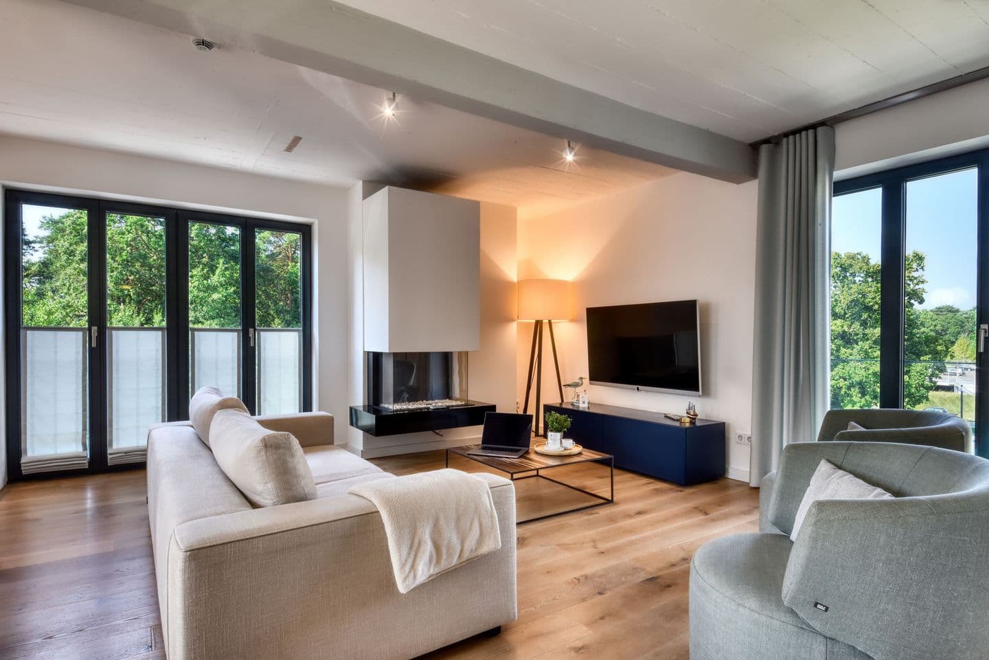 Ferienwohnung Sonnenloft 14 mit eigenem Kamin und Sauna im Haus Düne 7 Prora in Prora – Wohnzimmer