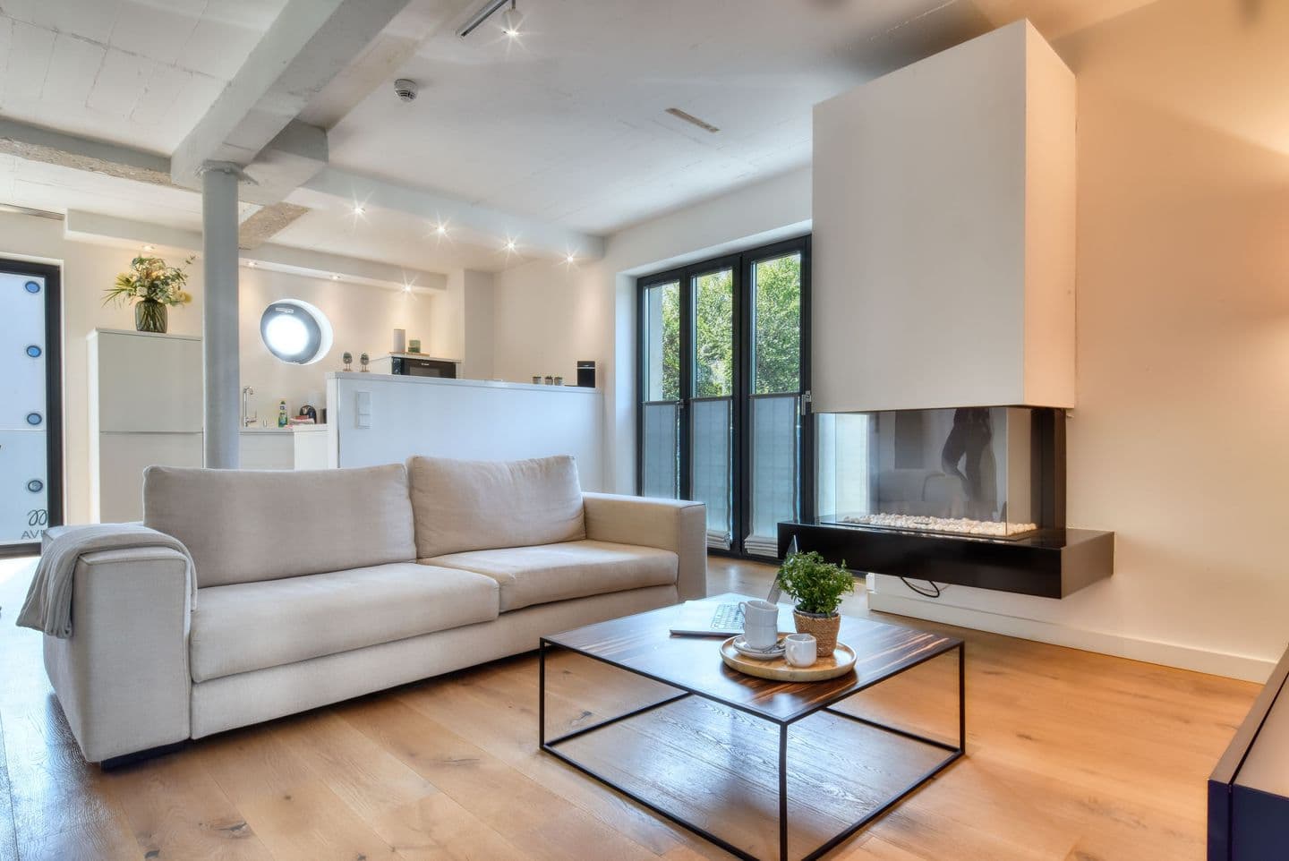 Ferienwohnung Sonnenloft 14 mit eigenem Kamin und Sauna im Haus Düne 7 Prora in Prora – Wohnzimmer