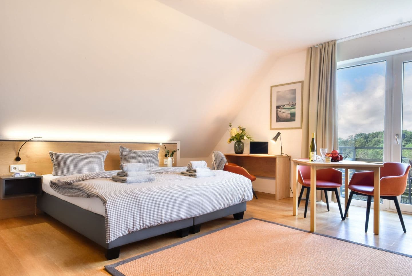 Ferienwohnung Sperling 30 im Wreecher Idyll Rügen in Wreechen – Wohnzimmer