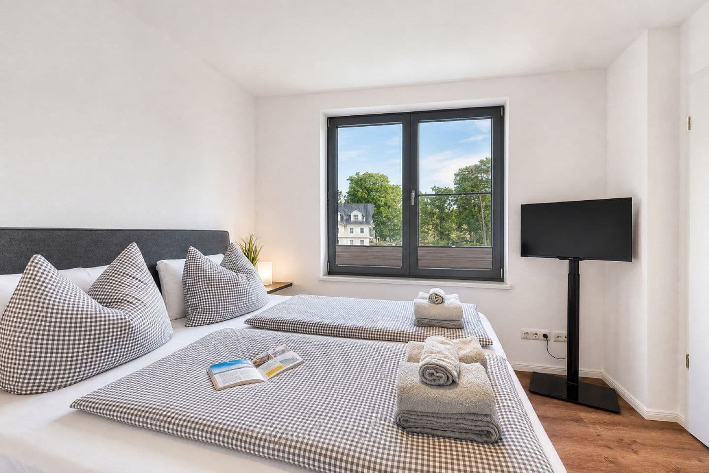 Ferienwohnung Strandläufer 7 Parkvillen Carlota und Candela Baabe in Baabe – Schlafzimmer