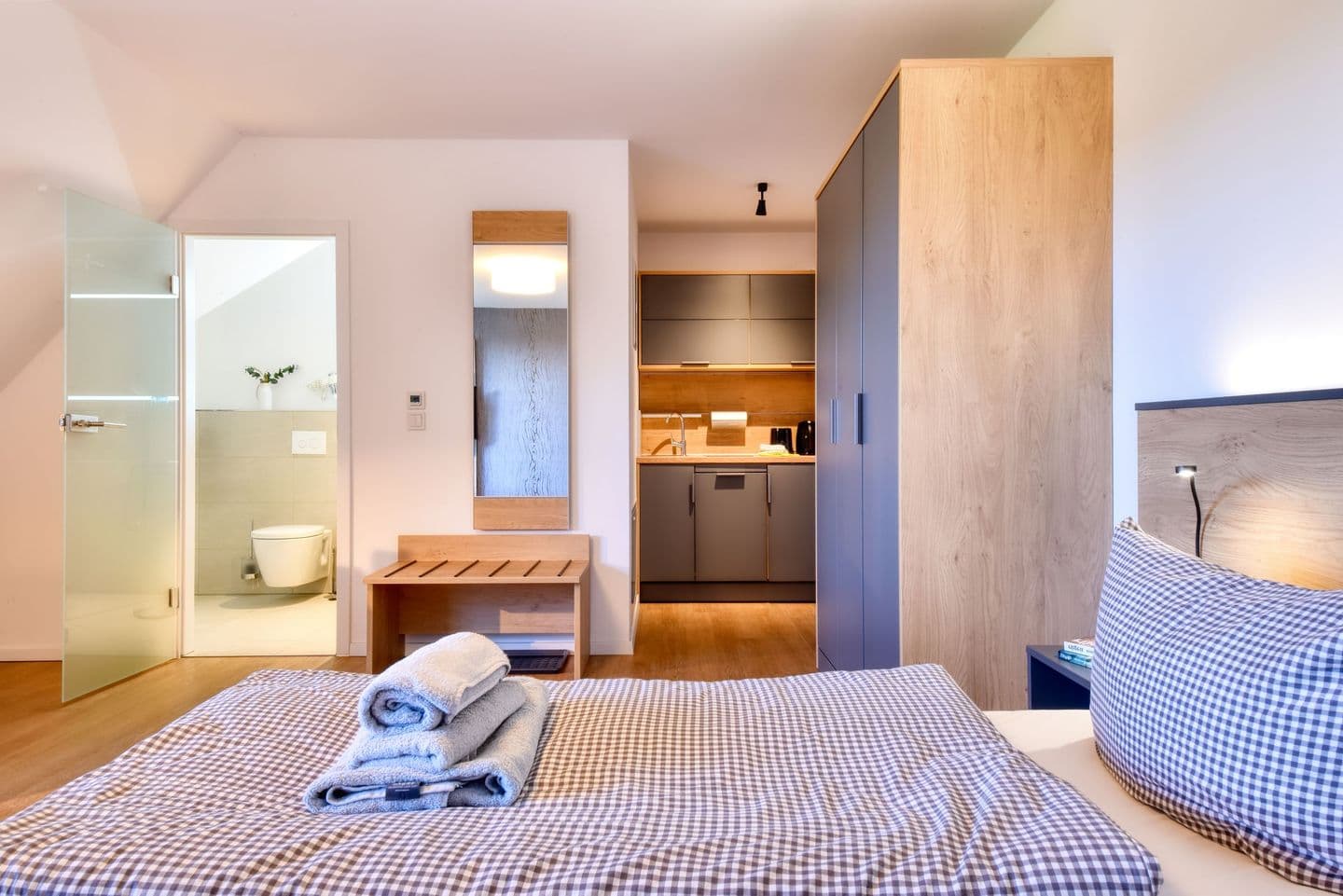 Ferienwohnung Teichhuhn 41 im Wreecher Idyll Rügen in Wreechen – Wohnzimmer