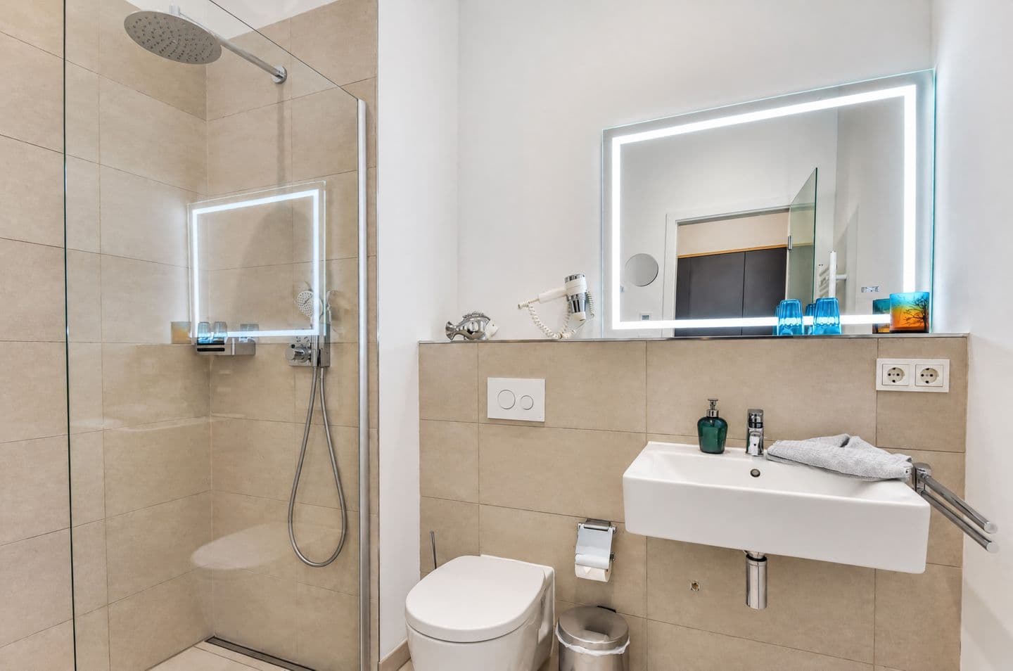 Ferienwohnung Wasserralle 13 im Wreecher Idyll Rügen in Wreechen – Badezimmer